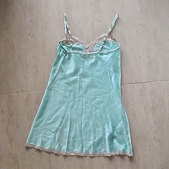 Victoria Secret Cliche - Picture 7 of 10